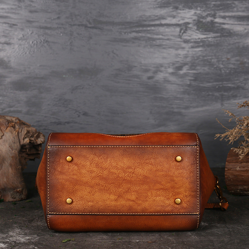 Borsa a mano da donna in pelle con fiore a pressione, totem, con strato superiore in pelle bovina
