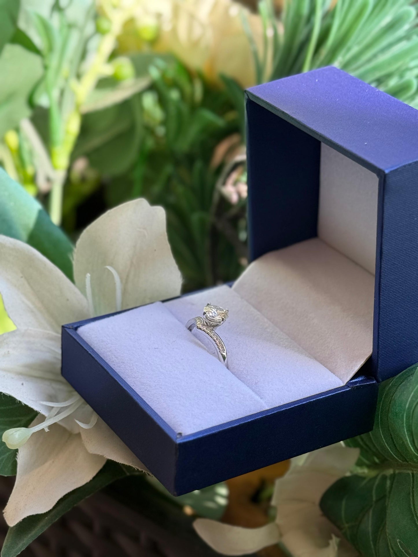 Anello in argento sterling 925 con corona da principessa e moissanite da 1 carato autoregolabile consegna immediata FANTASTICO