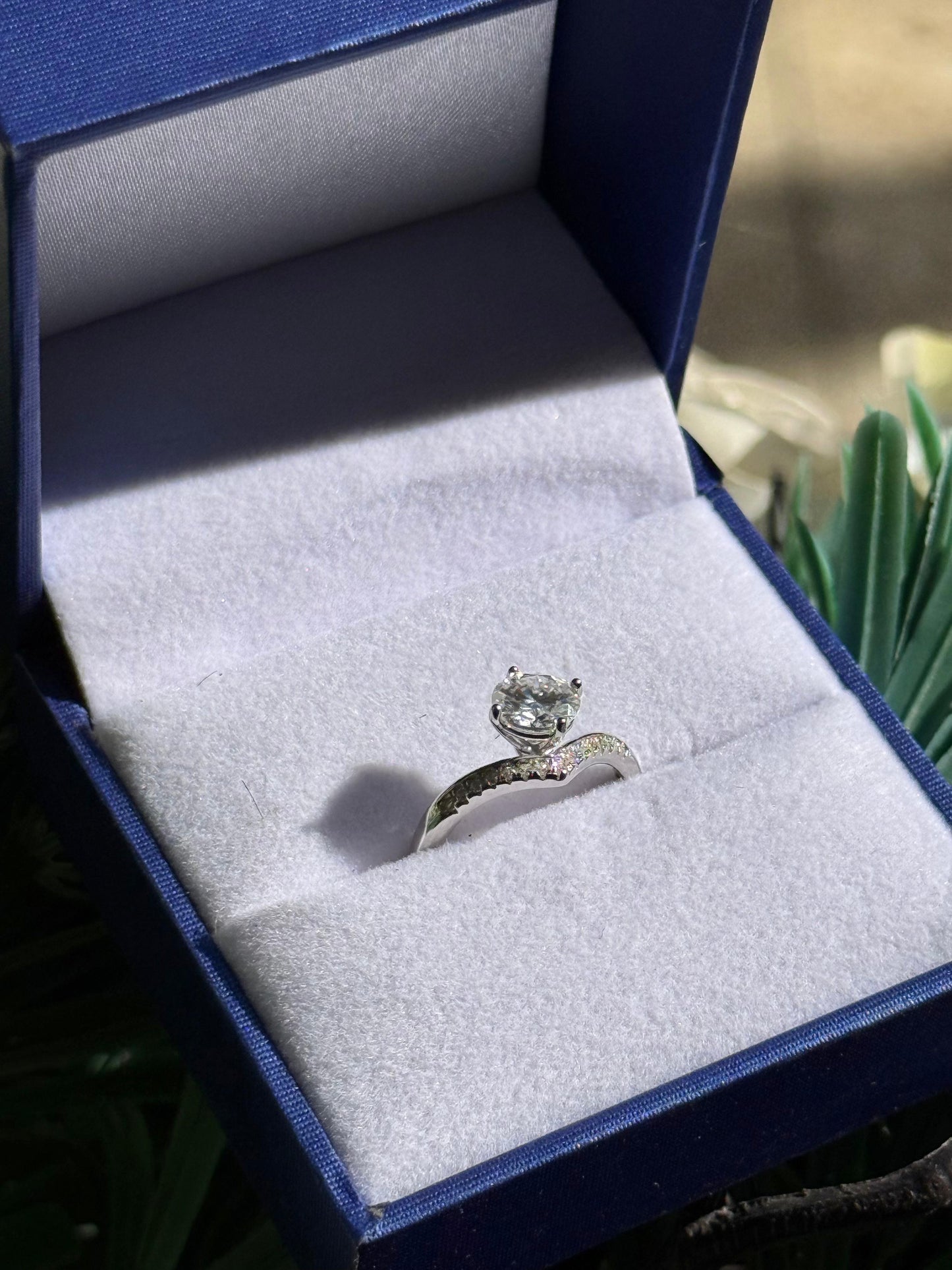 Anello in argento sterling 925 con corona da principessa e moissanite da 1 carato autoregolabile consegna immediata FANTASTICO