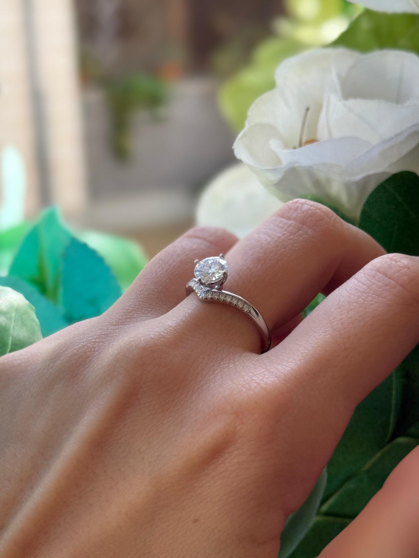 Anello in argento sterling 925 con corona da principessa e moissanite da 1 carato autoregolabile consegna immediata FANTASTICO