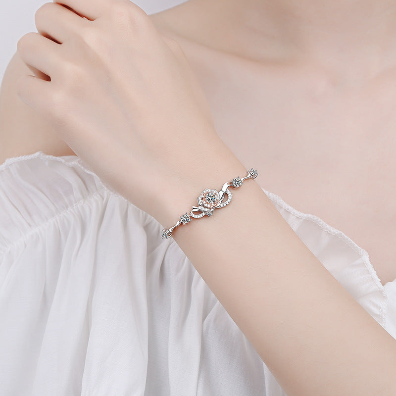 Bracciale con rosa da donna, in argento S925, con moissanite intarsiata consegna immediata