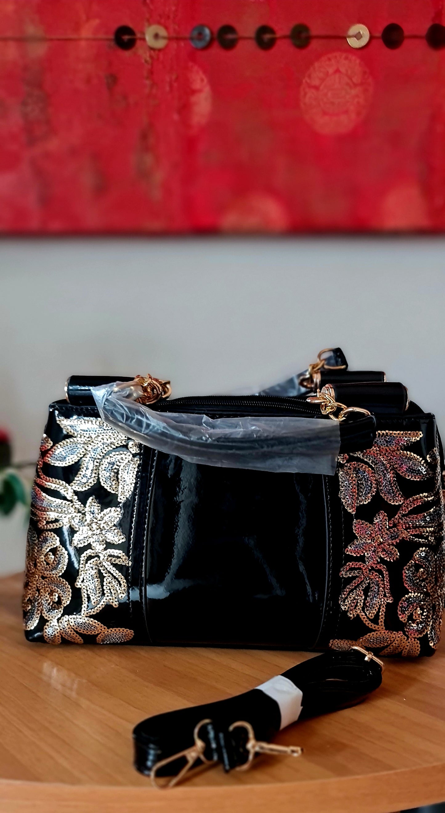 Einfache, preiswerte Damentasche