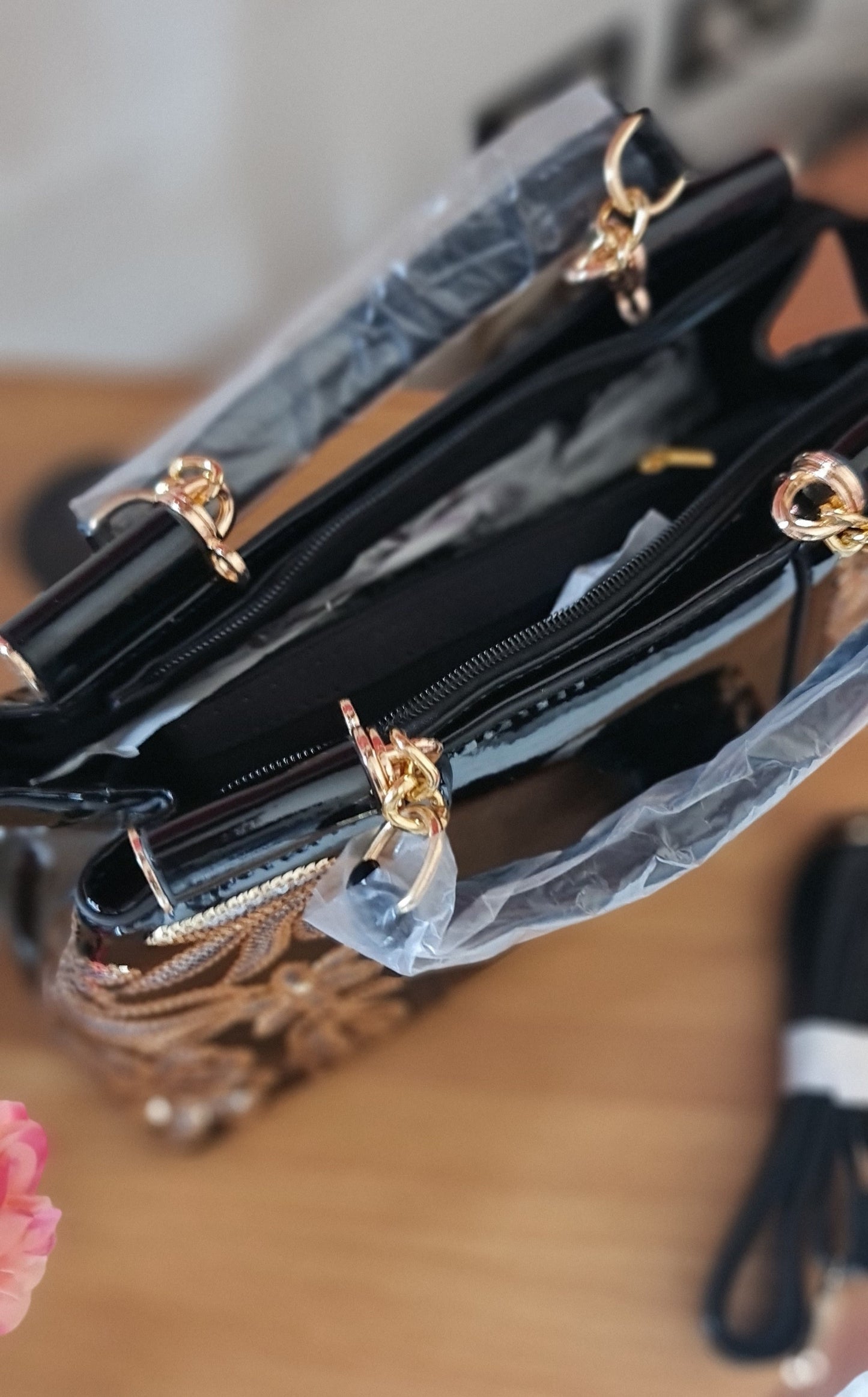 Einfache, preiswerte Damentasche