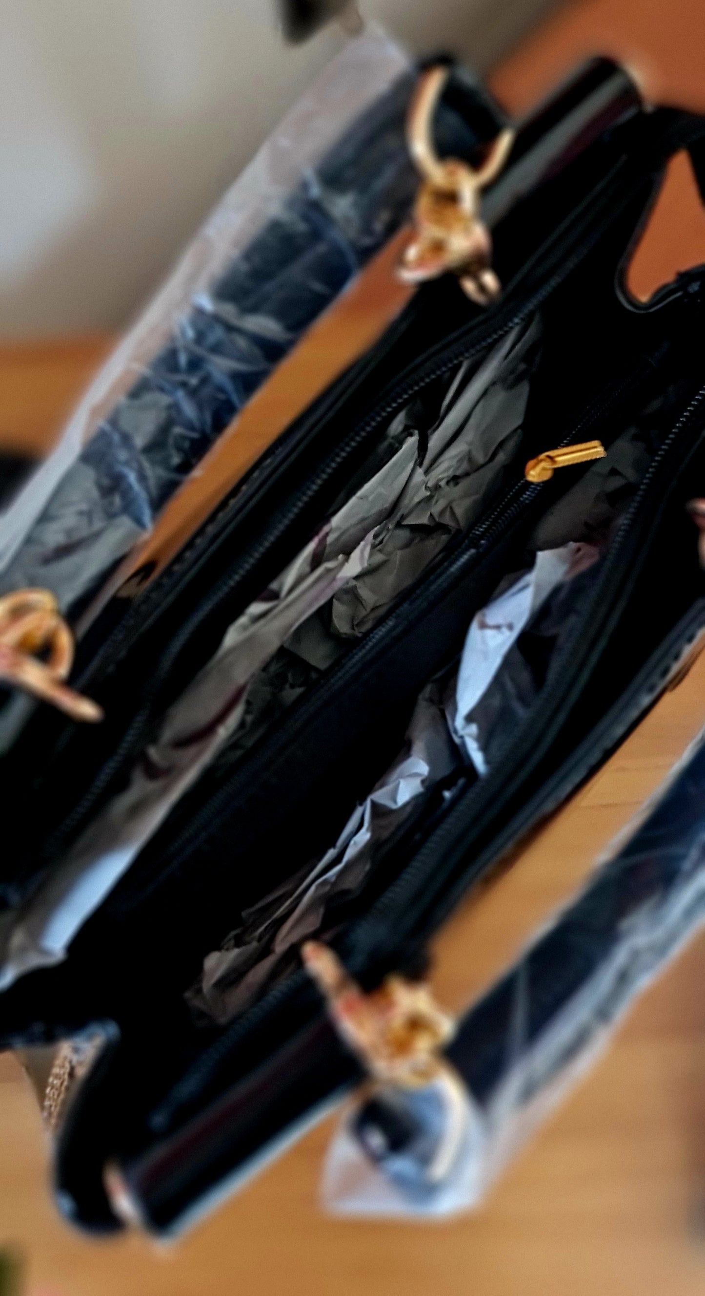 Einfache, preiswerte Damentasche