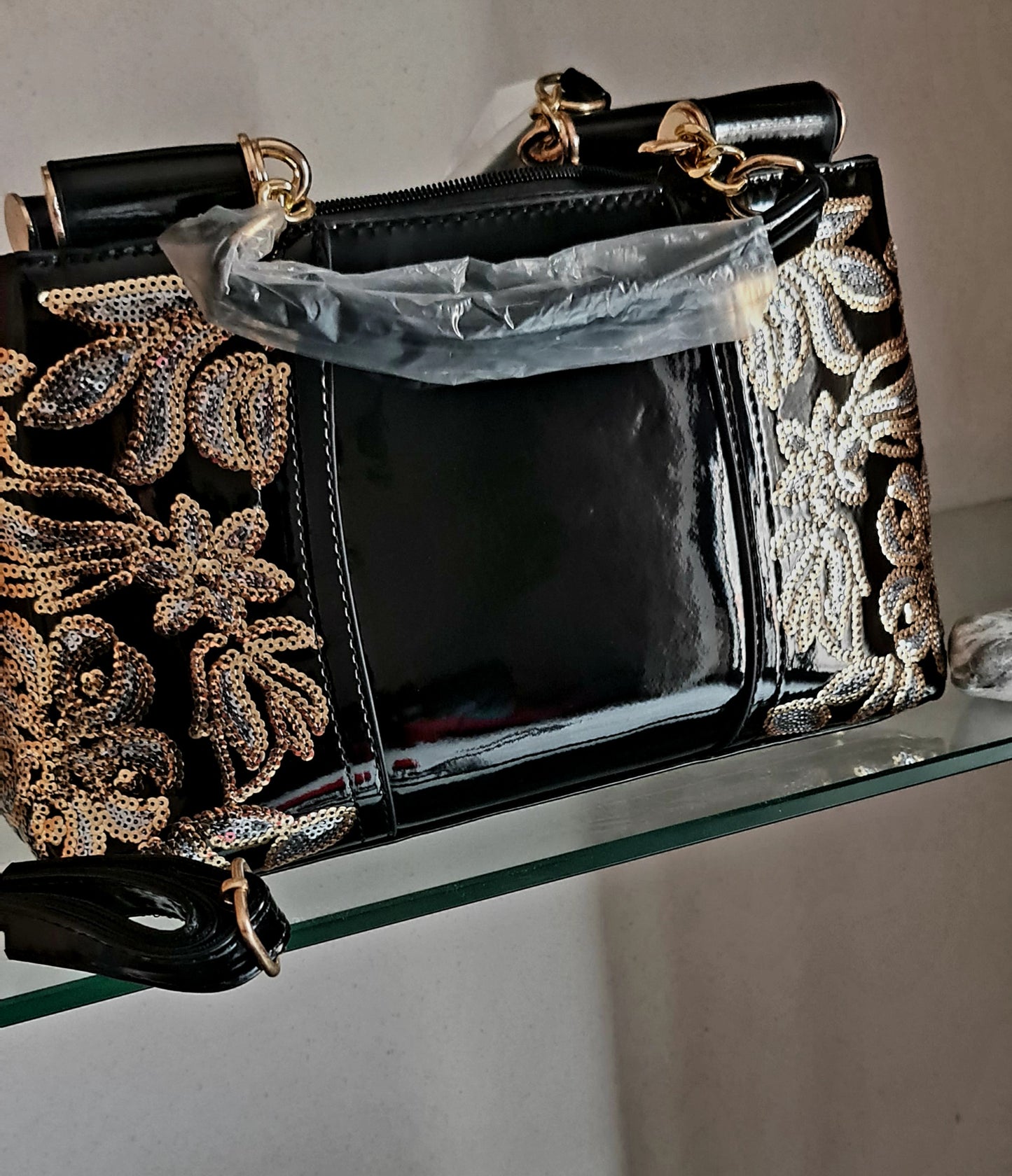 Einfache, preiswerte Damentasche