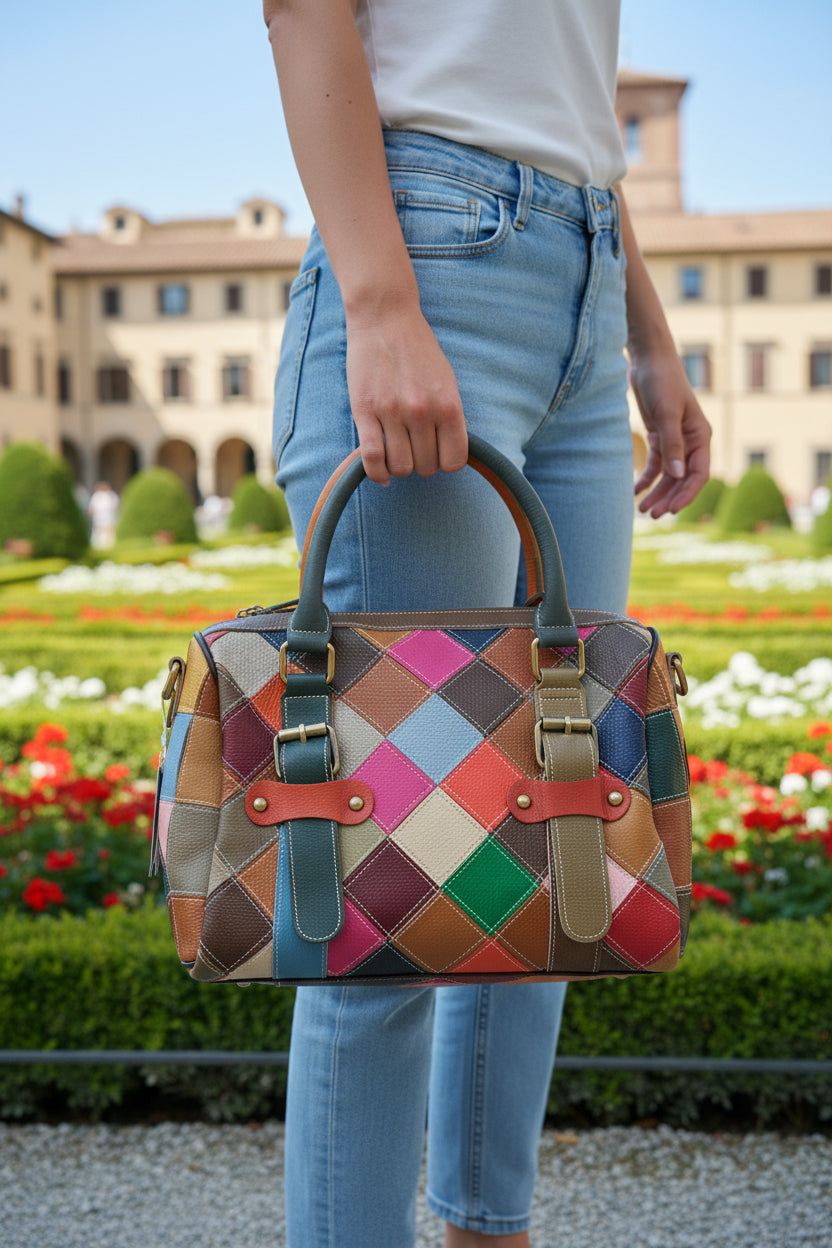 Sac patchwork artistique MAHENA multicolore - 100% Cuir véritable Unique en Précommande expéditions expédition à partir du 30 mai