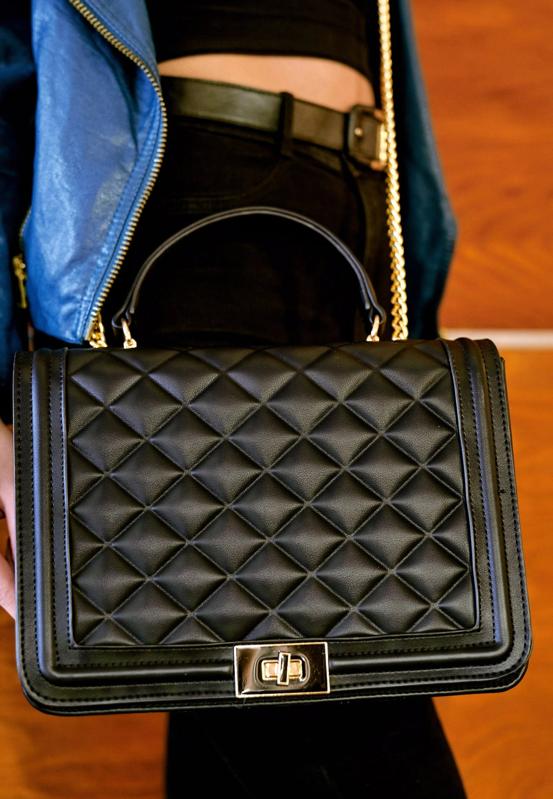 Borsa a tracolla MODELLO CATERINA con motivo trapuntato e tracolla a catena