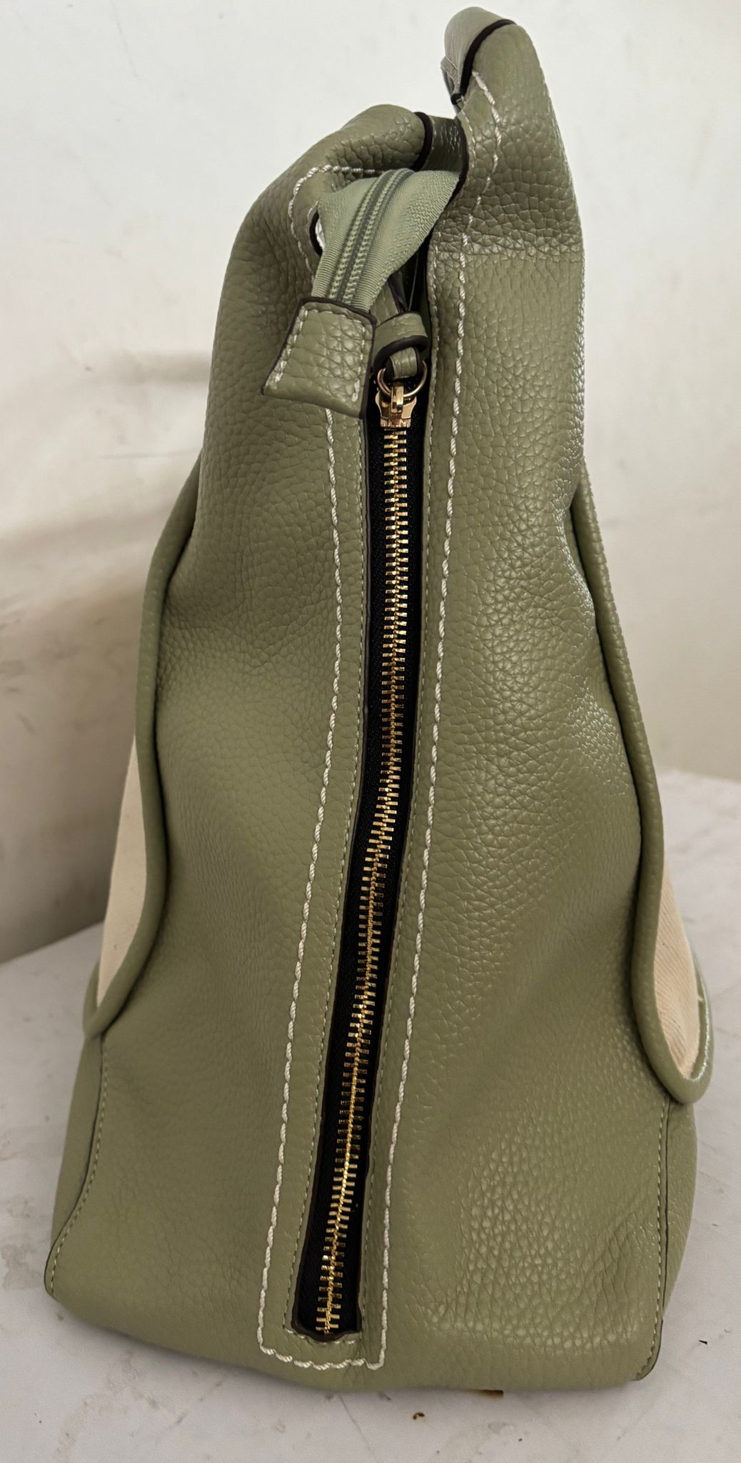 Mahena NORA shopper bag with shoulder and crossbody strap, with decorative closure