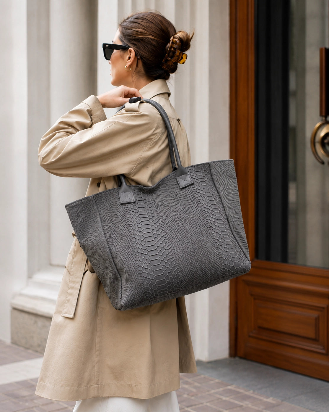 MAHENA "Venere" Dark Grey Python-Effect Tote Bag — 100% Genuine Leather